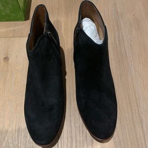 NEW never worn black low heel ankle booths